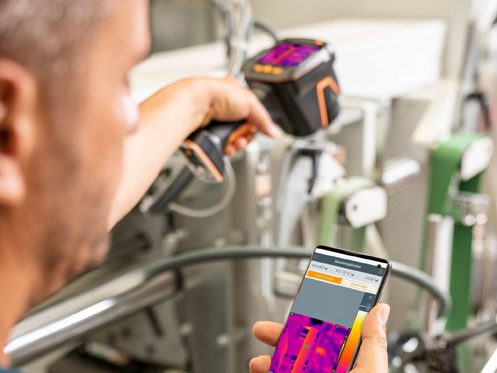 Ứng dụng Thermography App2 của testo 883 cho bảo trì hệ thống điện