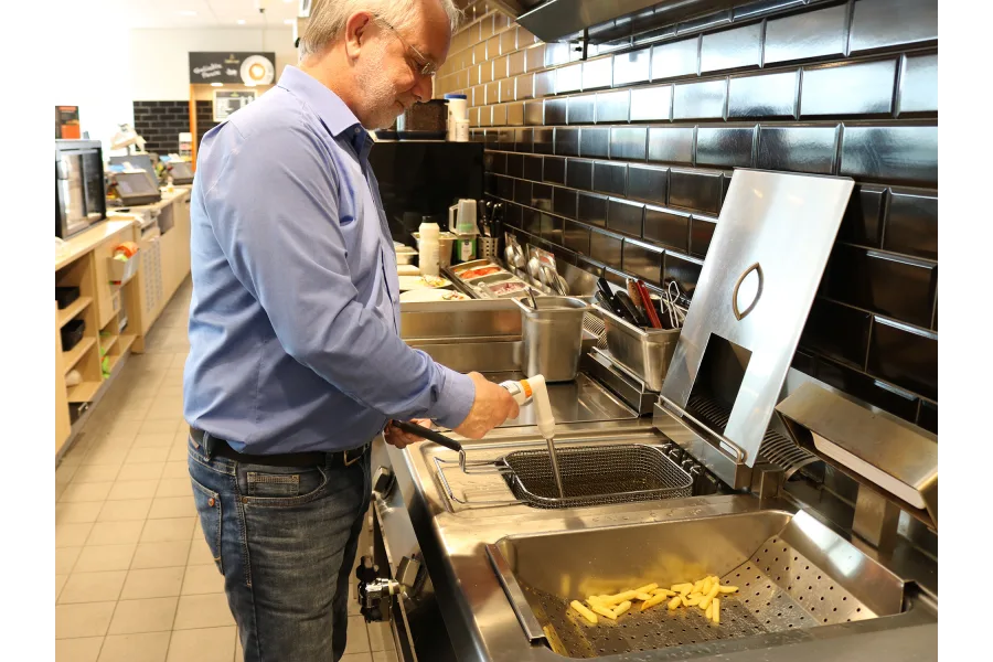 Kiểm soát chất lượng dầu chiên