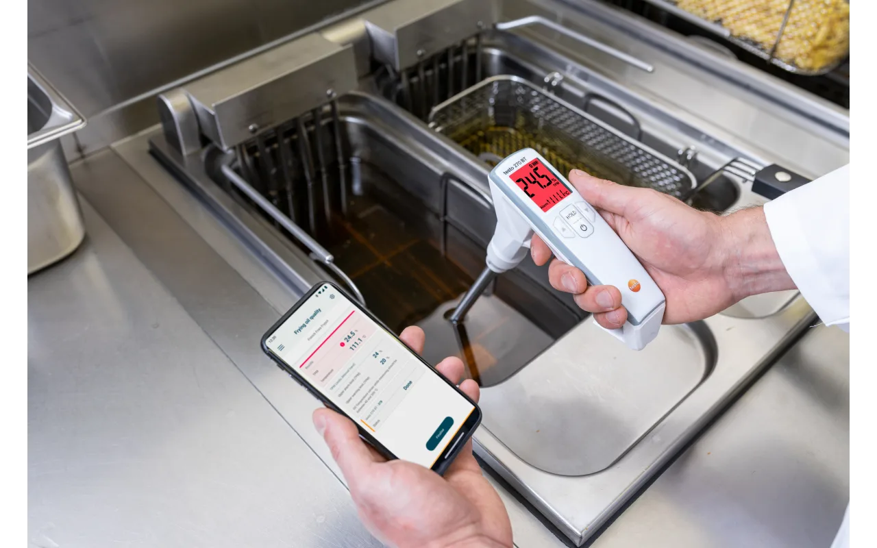 Thiết bị đo chất lượng dầu testo 270